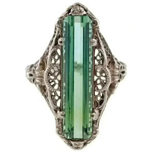 New Gorgeous Boho Vintage Look Sterling Silver Emerald Ring